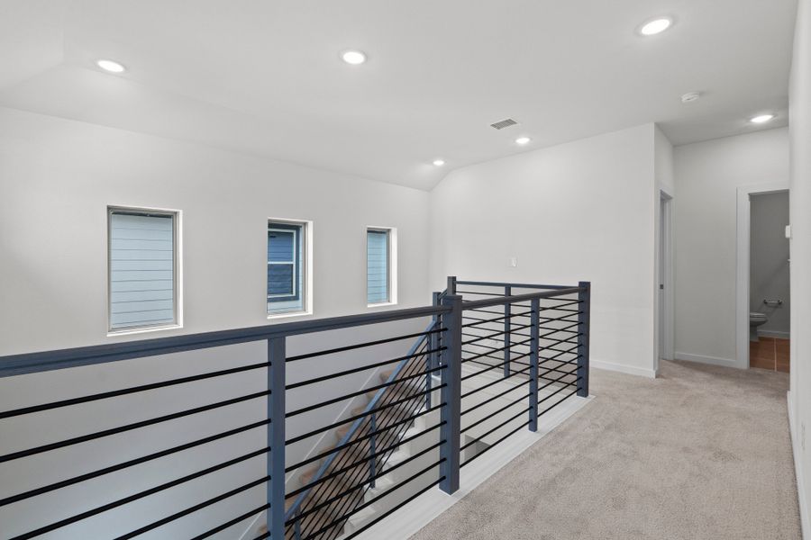 Spacious, unfurnished interior of a new home in Prairie Winds, Hutto (Image 32).