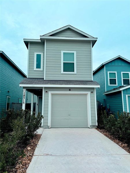 Welcome home! This beautiful home is only a year old and is ready for its new owners. Offers all new stainless steel appliances including refrigerator and washer and dryer. Welcome home! This beautiful home is only a year old and is ready for its new owners. Offers all new stainless steel appliances including refrigerator and washer and dryer.