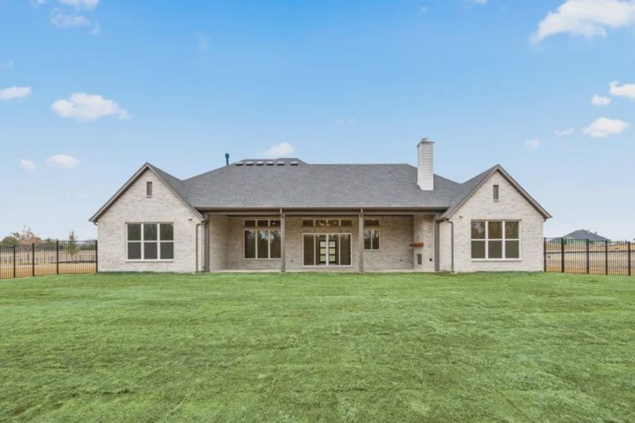 Exterior details and patio area of a home in Harper Estates, Celina (Image 23).