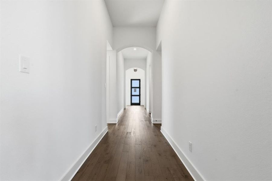 Spacious, unfurnished interior of a new home in Tavolo Park, Fort Worth (Image 23). Spacious, unfurnished interior of a new home in Tavolo Park, Fort Worth (Image 23).