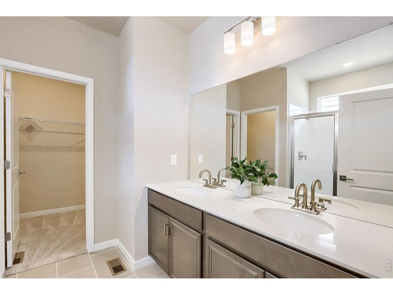 Furnished interior view inside a new home in Farmstead, Berthoud (Image 11).
