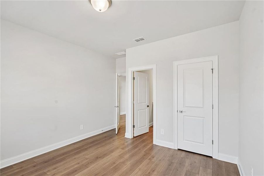 Spacious, unfurnished interior of a new home in River Pointe, Monroe (Image 40).