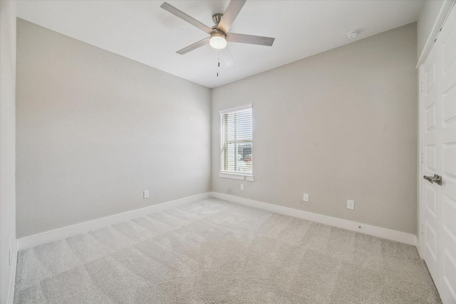 Spacious, unfurnished interior of a new home in Brittmoore Crossing, Houston (Image 15). Spacious, unfurnished interior of a new home in Brittmoore Crossing, Houston (Image 15).