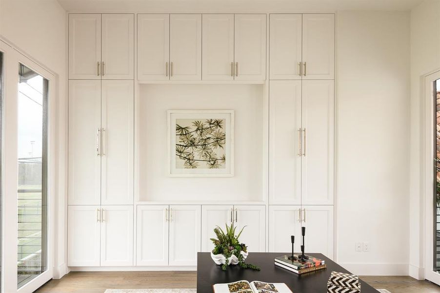 Furnished interior view inside a new home in , Dallas (Image 29).