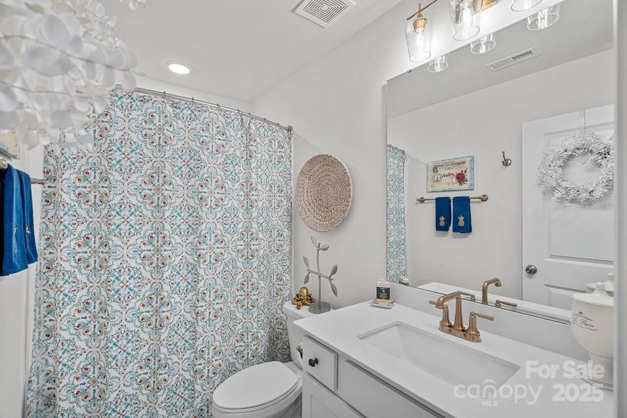 Hall Bath Upstairs Is Like-New Hall Bath Upstairs Is Like-New