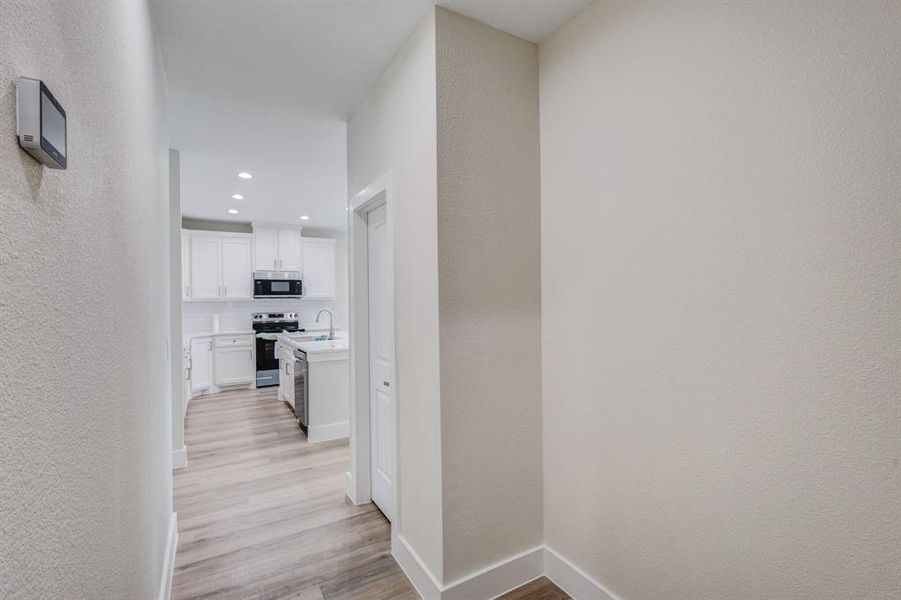 Spacious, unfurnished interior of a new home in , Grand Prairie (Image 17). Spacious, unfurnished interior of a new home in , Grand Prairie (Image 17).