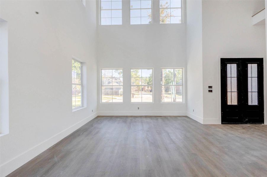 Spacious, unfurnished interior of a new home in , Spring (Image 8).