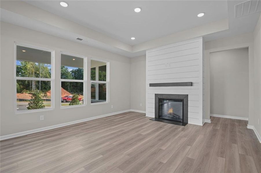 Spacious, unfurnished interior of a new home in Easton Park, Dallas (Image 14).