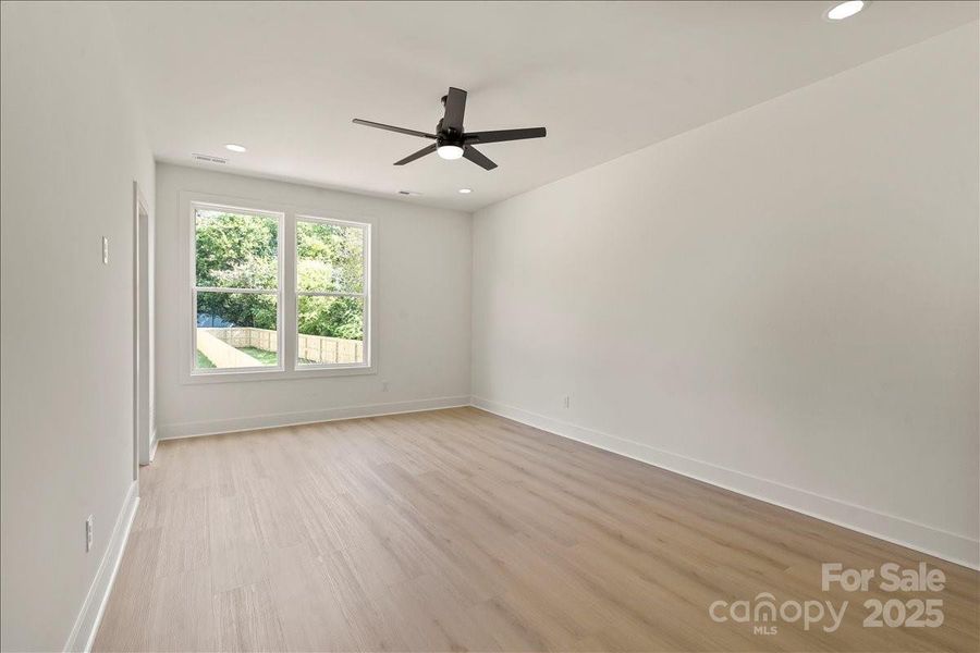 Spacious, unfurnished interior of a new home in , Charlotte (Image 16).