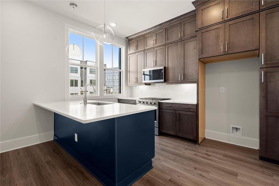 Furnished interior view inside a new home in , Alpharetta (Image 8).