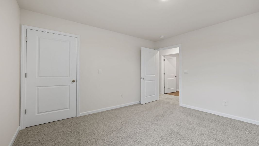 Spacious, unfurnished interior of a new home in Durbin Meadows, Fountain Inn (Image 22).