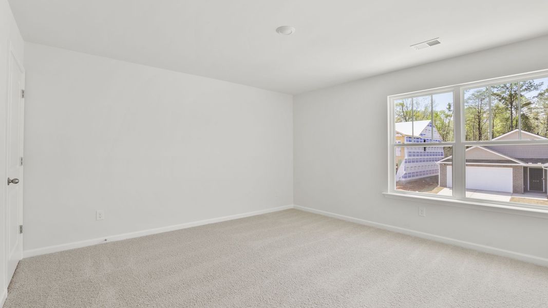 Spacious, unfurnished interior of a new home in Harrier Point, Woodruff (Image 26).
