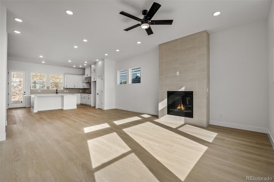Spacious, unfurnished interior of a new home in Trailside at Cottonwood Creek, Colorado Springs (Image 28).