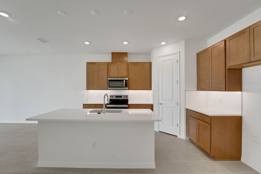 New Home in San Antonio, FL.  - Slide 24