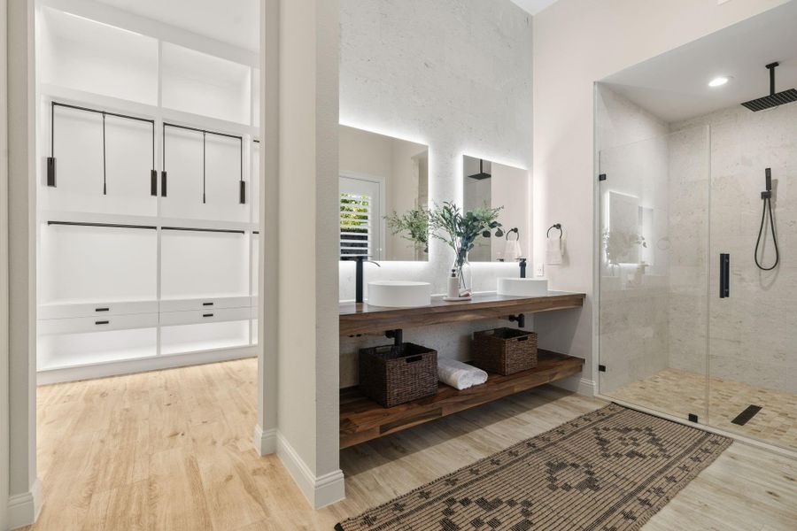 Furnished interior view inside a new home in , Tomball (Image 34).