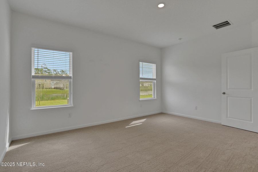 Spacious, unfurnished interior of a new home in TrailMark, St. Augustine (Image 34).