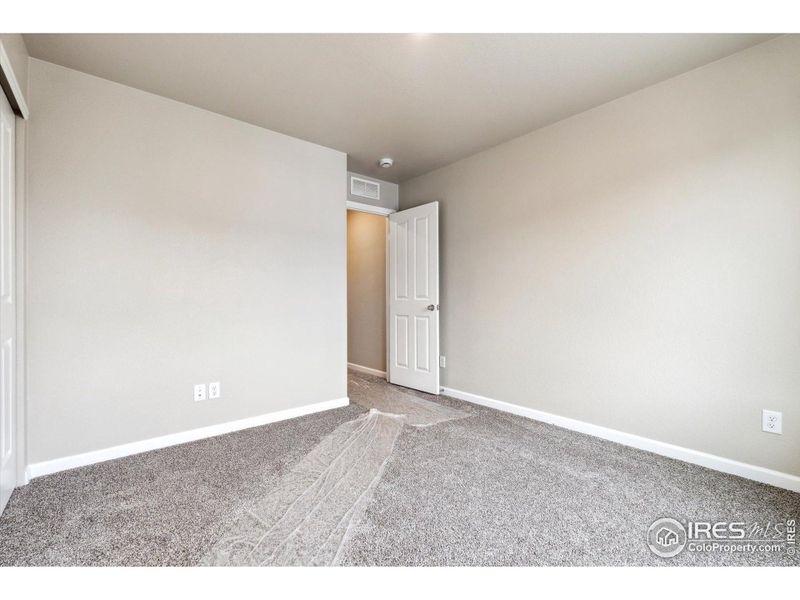 Spacious, unfurnished interior of a new home in Pintail Commons at Johnstown Village, Johnstown (Image 14).
