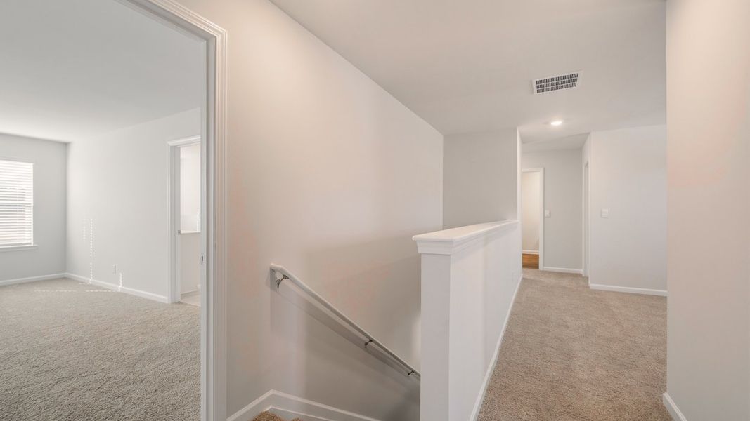 Spacious, unfurnished interior of a new home in Poplar Preserve, Newnan (Image 25).