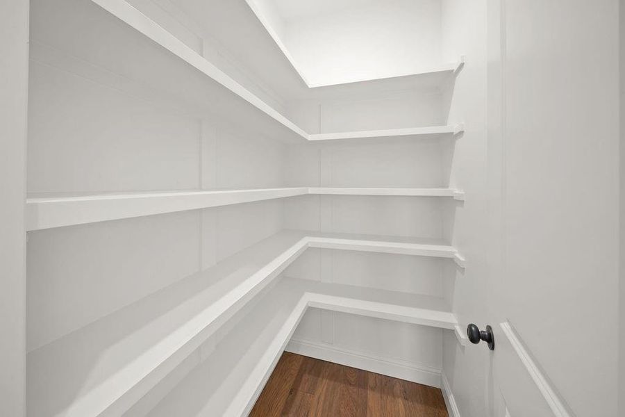 Spacious, unfurnished interior of a new home in , Tyler (Image 16).