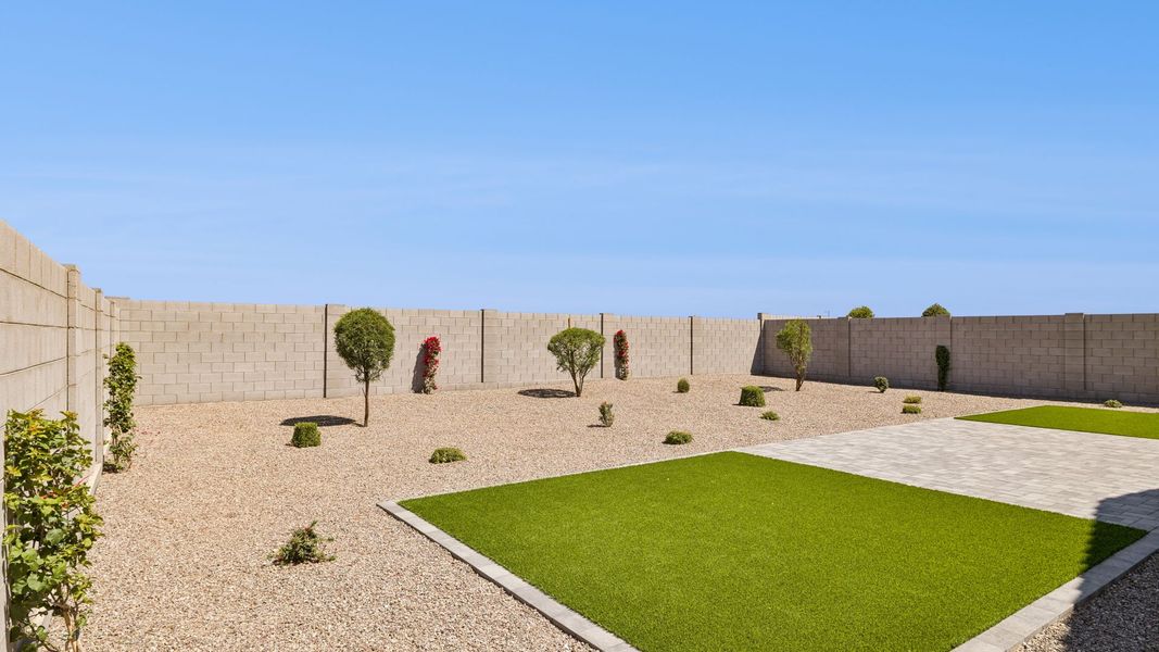 Representative exterior details of a home built from the Denton by D.R. Horton in Radiance at Superstition Vistas, Apache Junction (Image 4).