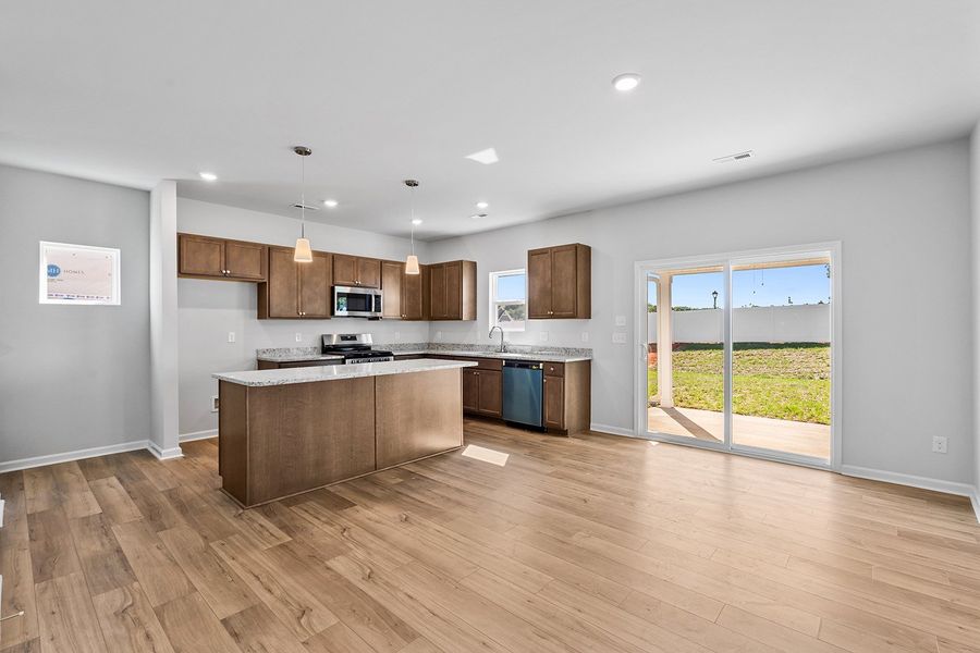 Image 38 of a home in Hanes Lake.