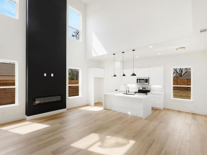 Furnished interior view inside a new home in , Dallas (Image 13).