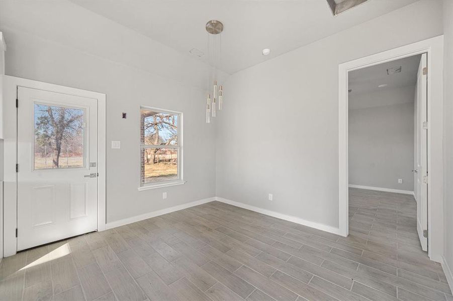 Spacious, unfurnished interior of a new home in , Kerens (Image 12).