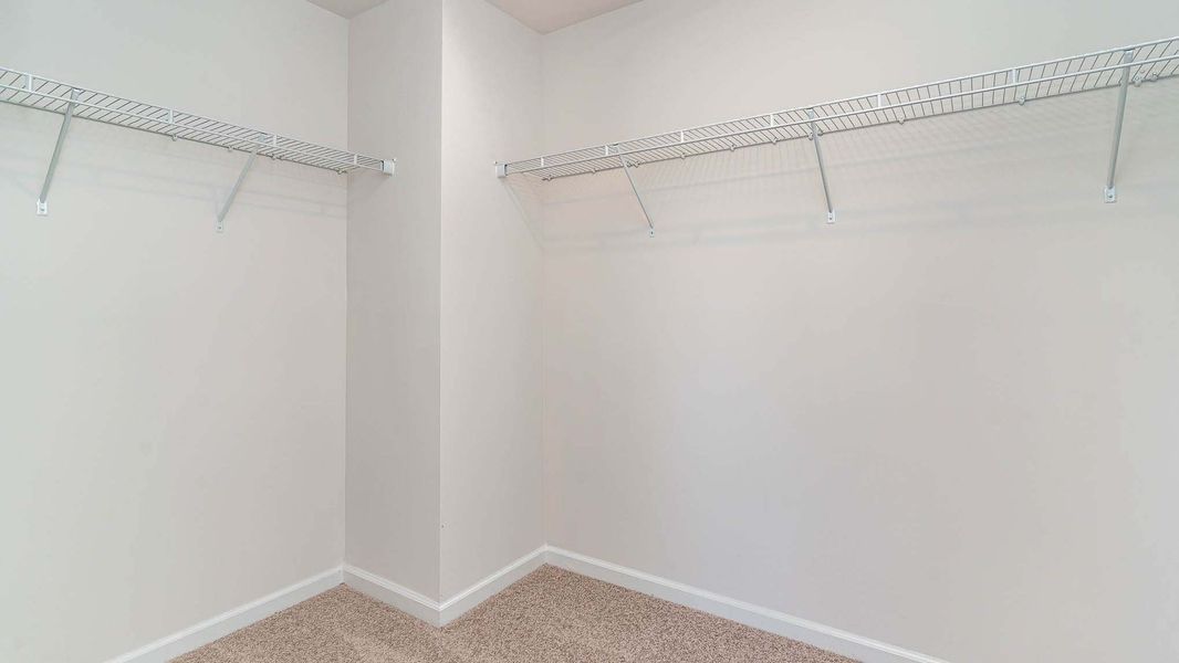 Image 21 of a home in Auberon Woods.