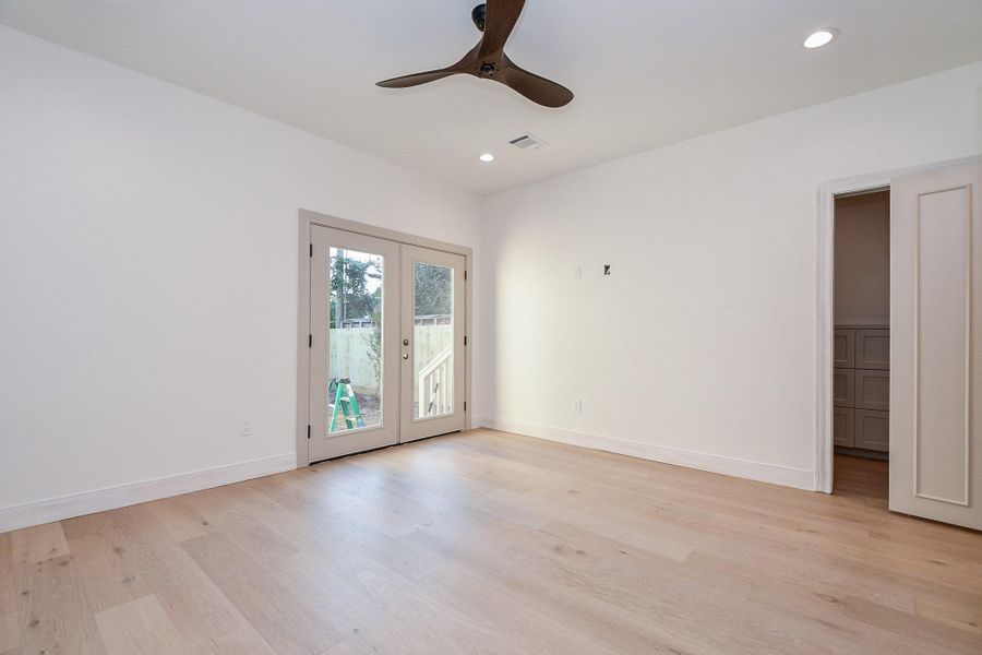 Spacious, unfurnished interior of a new home in , Houston (Image 23). Spacious, unfurnished interior of a new home in , Houston (Image 23).
