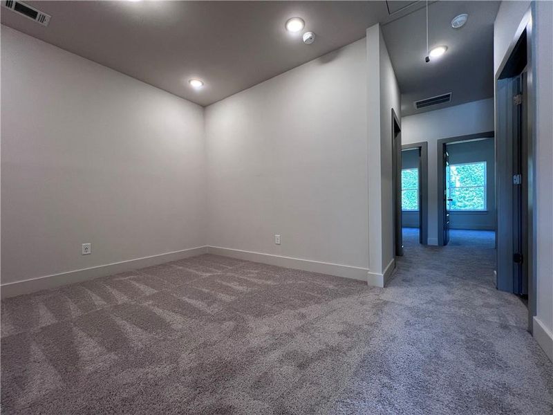 Spacious, unfurnished interior of a new home in , Norcross (Image 16).