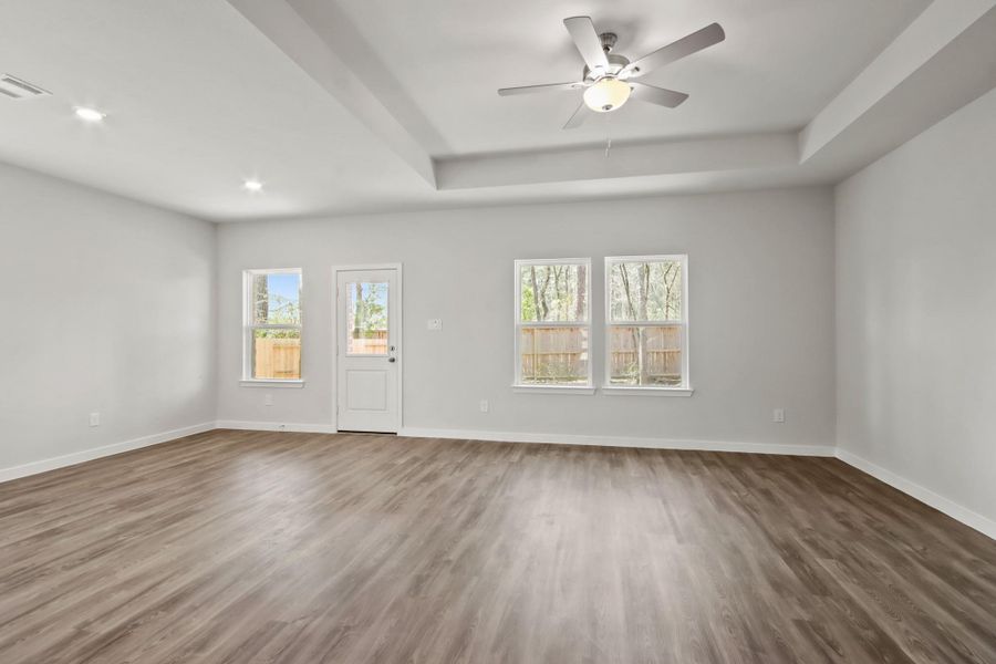 Spacious, unfurnished interior of a new home in The Woodlands Hills, Willis (Image 11). Spacious, unfurnished interior of a new home in The Woodlands Hills, Willis (Image 11).