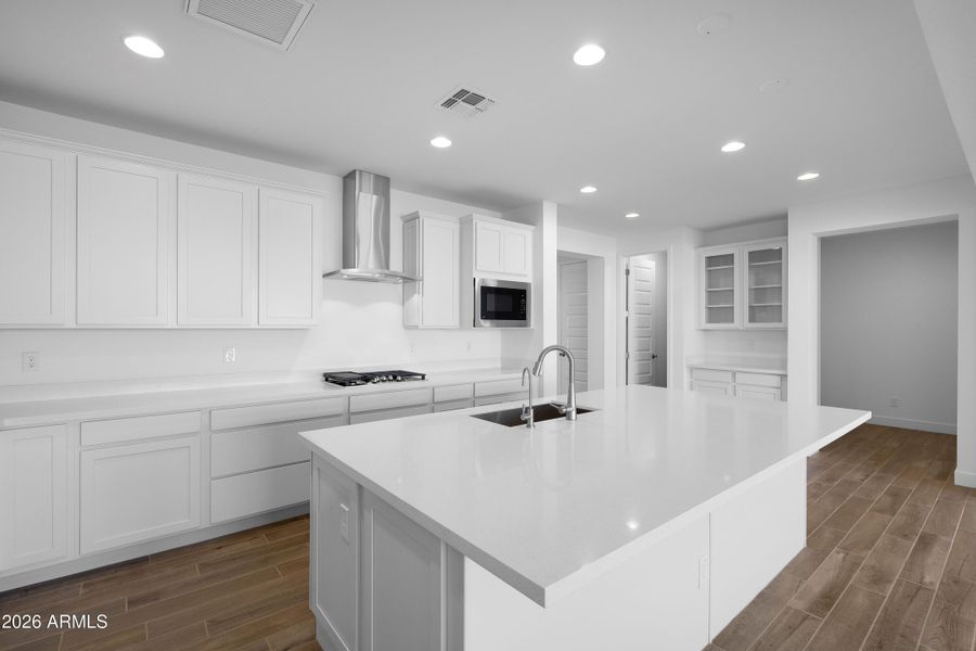 10158 W COLUMBUS Avenue - Ready Now!