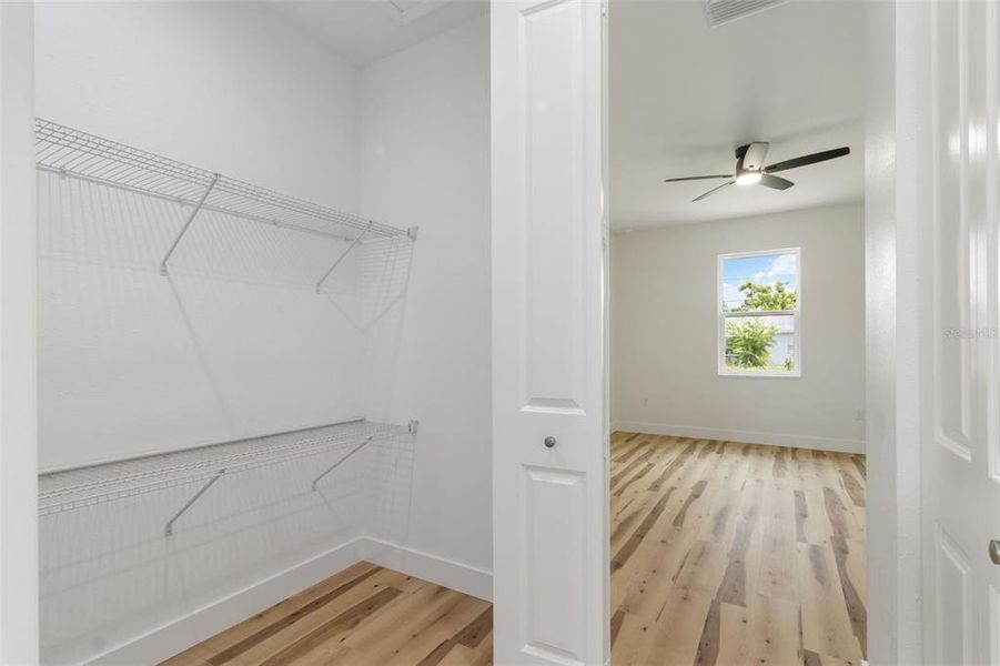 Spacious, unfurnished interior of a new home in , North Port (Image 16).