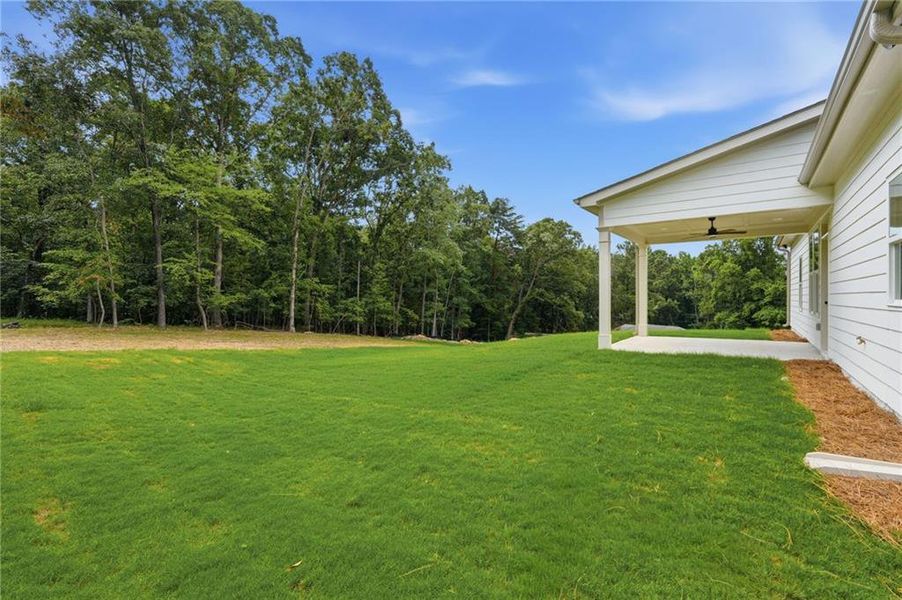 Exterior details and patio area of a home in , Gainesville (Image 3).