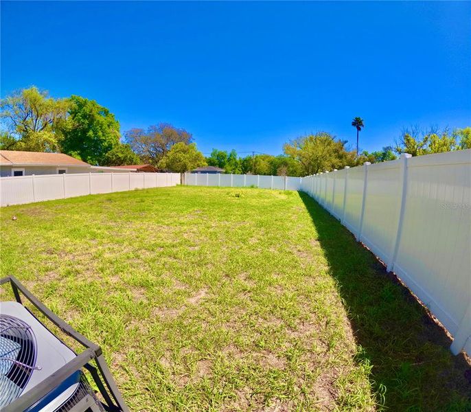 Exterior details and patio area of a home in , Tampa (Image 3).