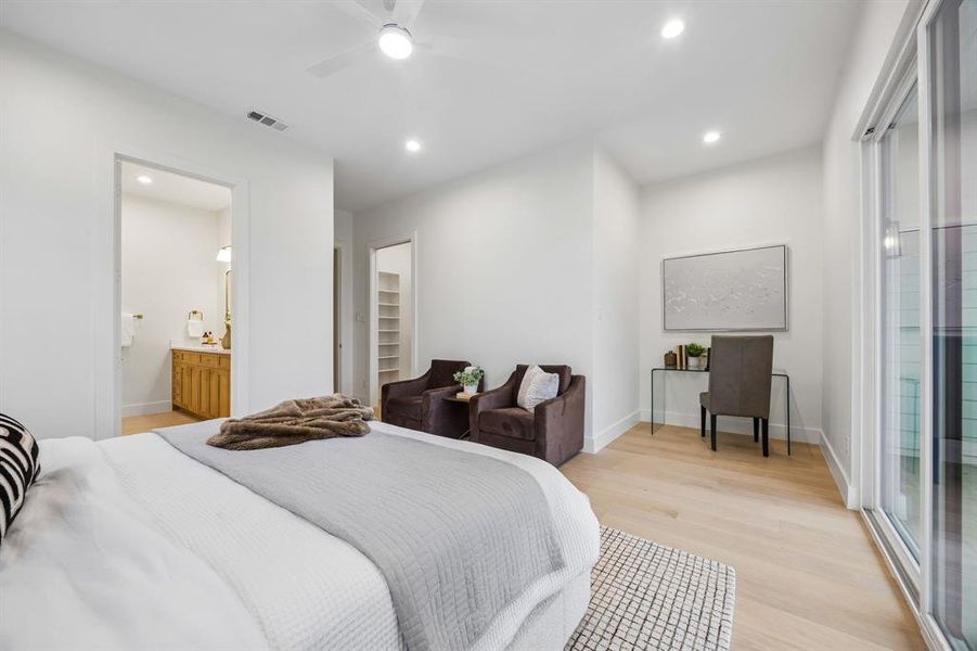 Furnished interior view inside a new home in , Dallas (Image 33).