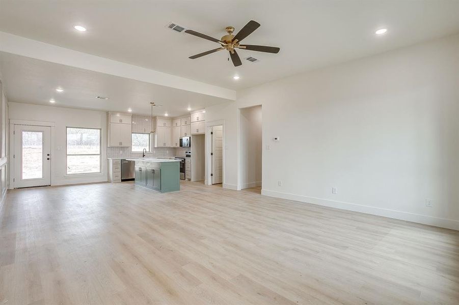 Spacious, unfurnished interior of a new home in , Millsap (Image 22). Spacious, unfurnished interior of a new home in , Millsap (Image 22).