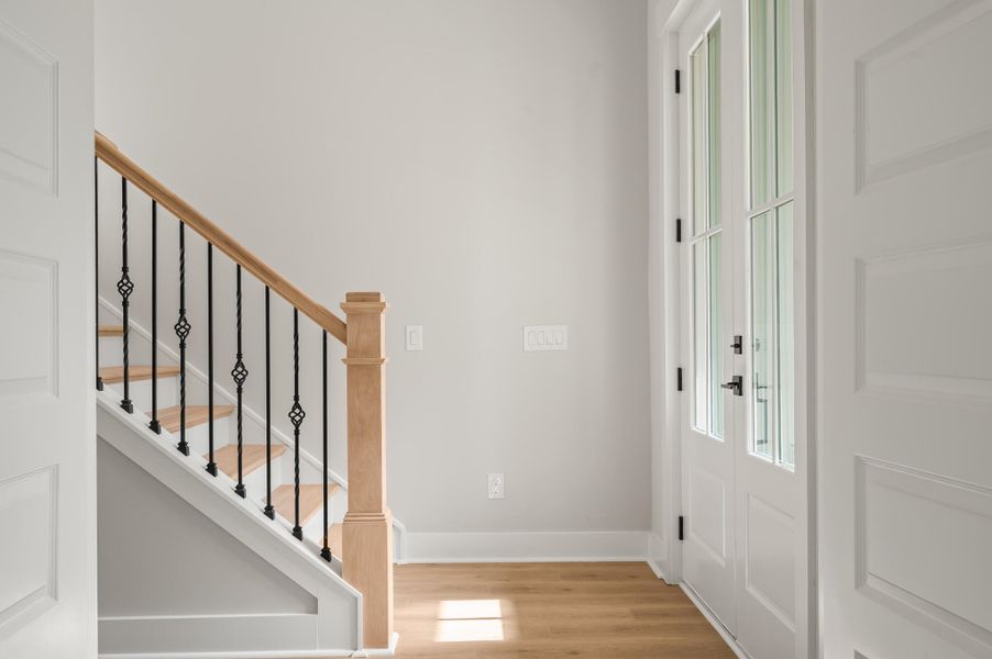 Spacious, unfurnished interior of a new home in Charleston County Homes, Mount Pleasant (Image 18).