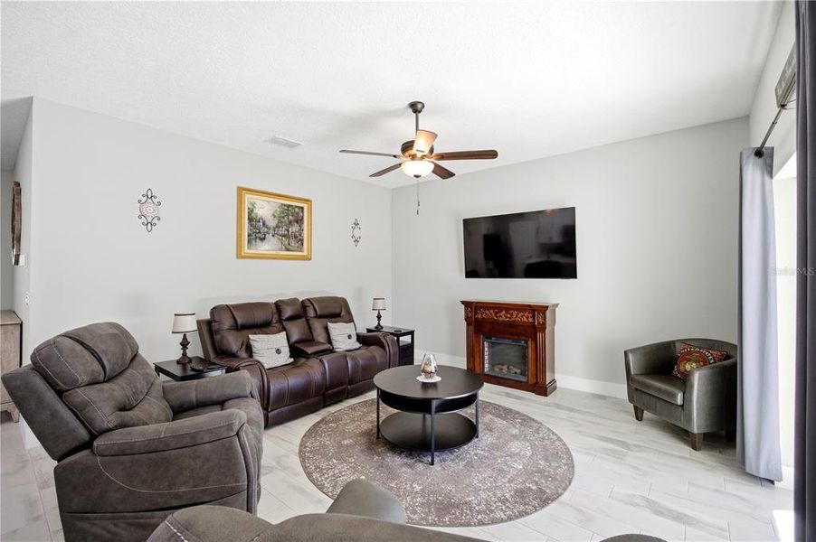 Furnished interior view inside a new home in , Ocala (Image 14).