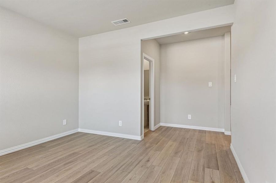 Photo is not of the actual home, but is an inspirational photo of builder’s model home and may depict options, furnishings, and/or decorator features that are not included.