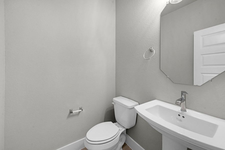 Furnished interior view inside a new home in Briarwood Crossing, Rosenberg (Image 12).