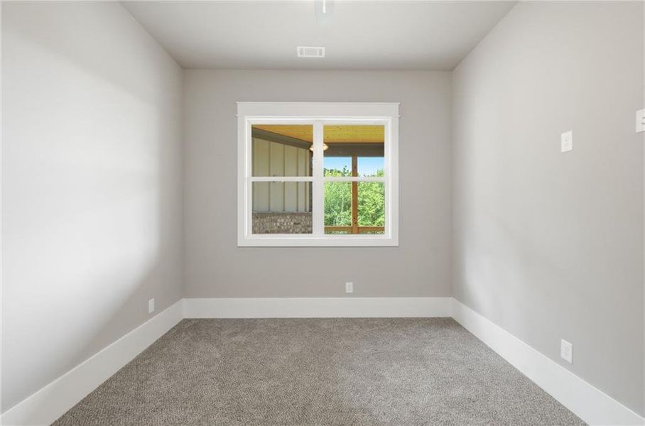 Spacious, unfurnished interior of a new home in , Jefferson (Image 26).
