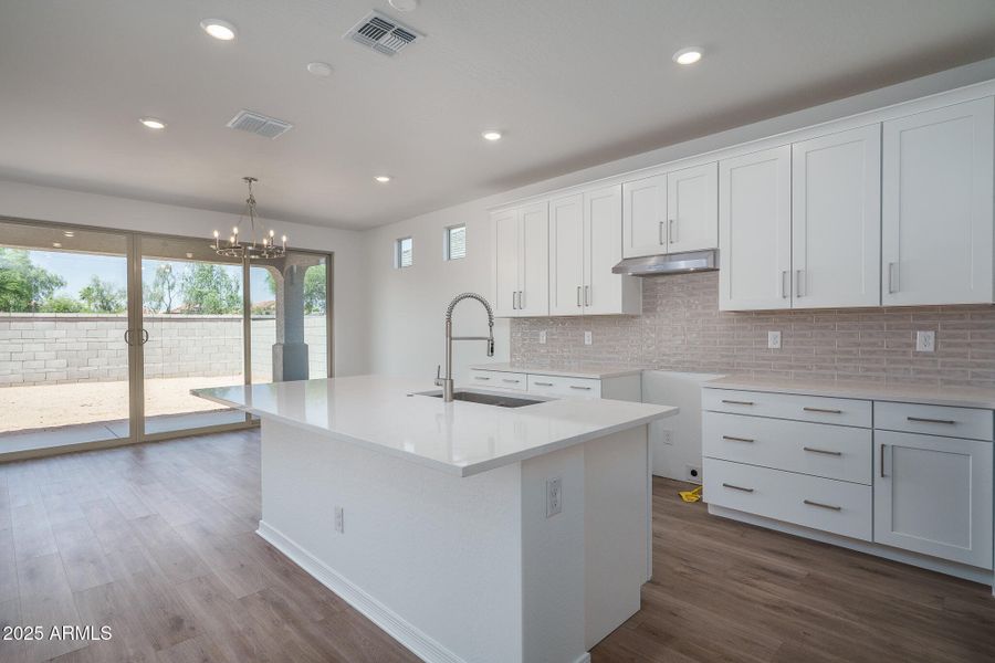 2) KITCHEN 2) KITCHEN