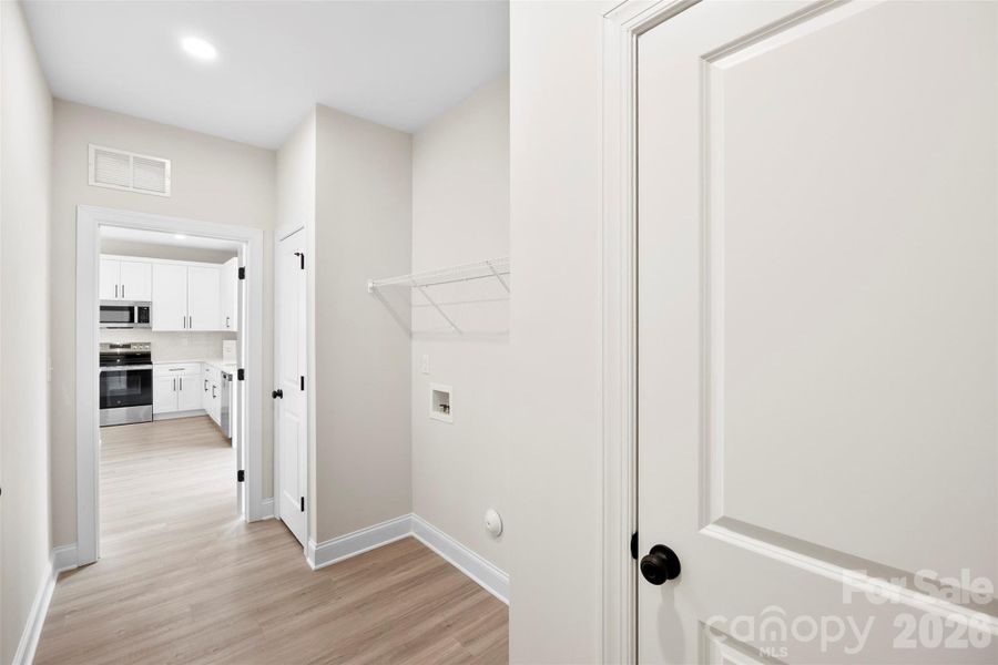 Spacious, unfurnished interior of a new home in , Kings Mountain (Image 36).