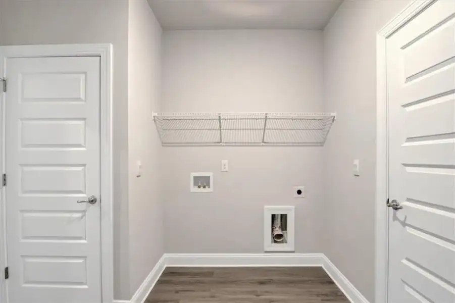 Spacious, unfurnished interior of a new home in Tuscany Hills, Douglasville (Image 37).