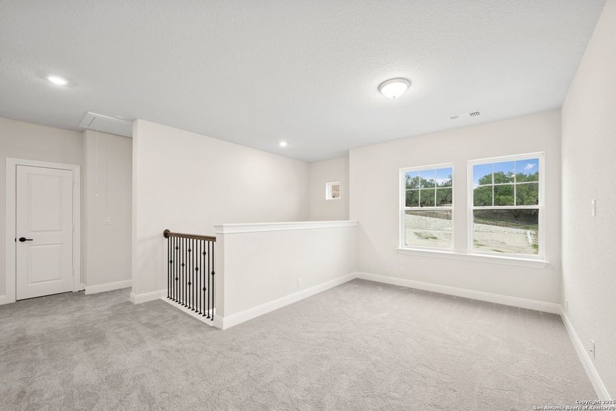 Spacious, unfurnished interior of a new home in Windsong - Reserve Series, Boerne (Image 36). Spacious, unfurnished interior of a new home in Windsong - Reserve Series, Boerne (Image 36).