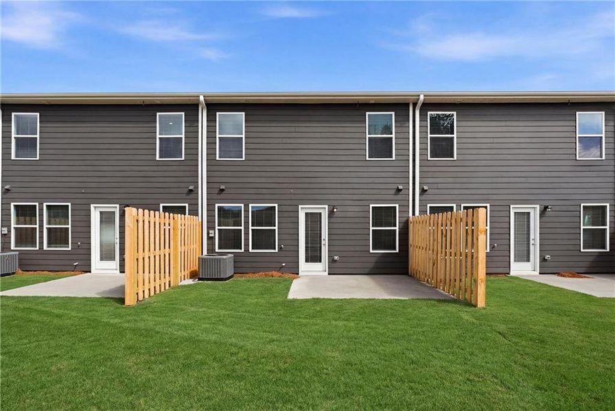 Exterior details and patio area of a home in Moss Creek, Hogansville (Image 4).