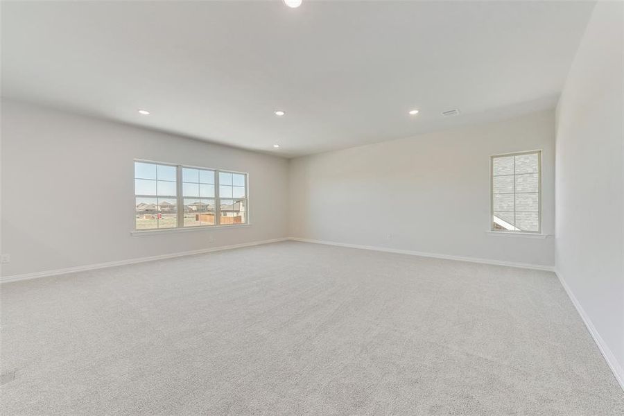 Spacious, unfurnished interior of a new home in Valencia On The Lake, Little Elm (Image 24).