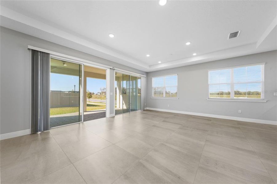 Spacious, unfurnished interior of a new home in , St. Cloud (Image 20).
