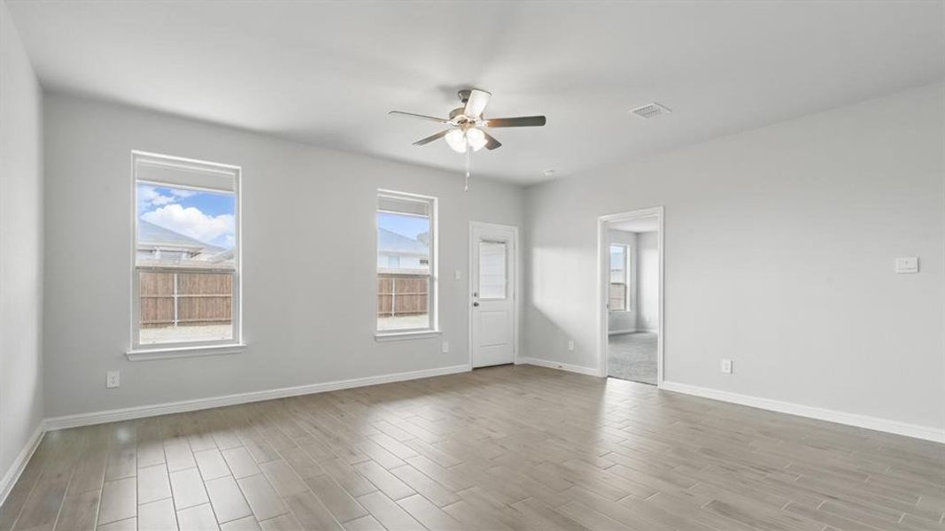 Spacious, unfurnished interior of a new home in Springhill South, Boyd (Image 22).